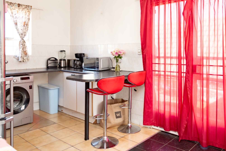 2 Bedroom Property for Sale in Halfway Gardens Gauteng