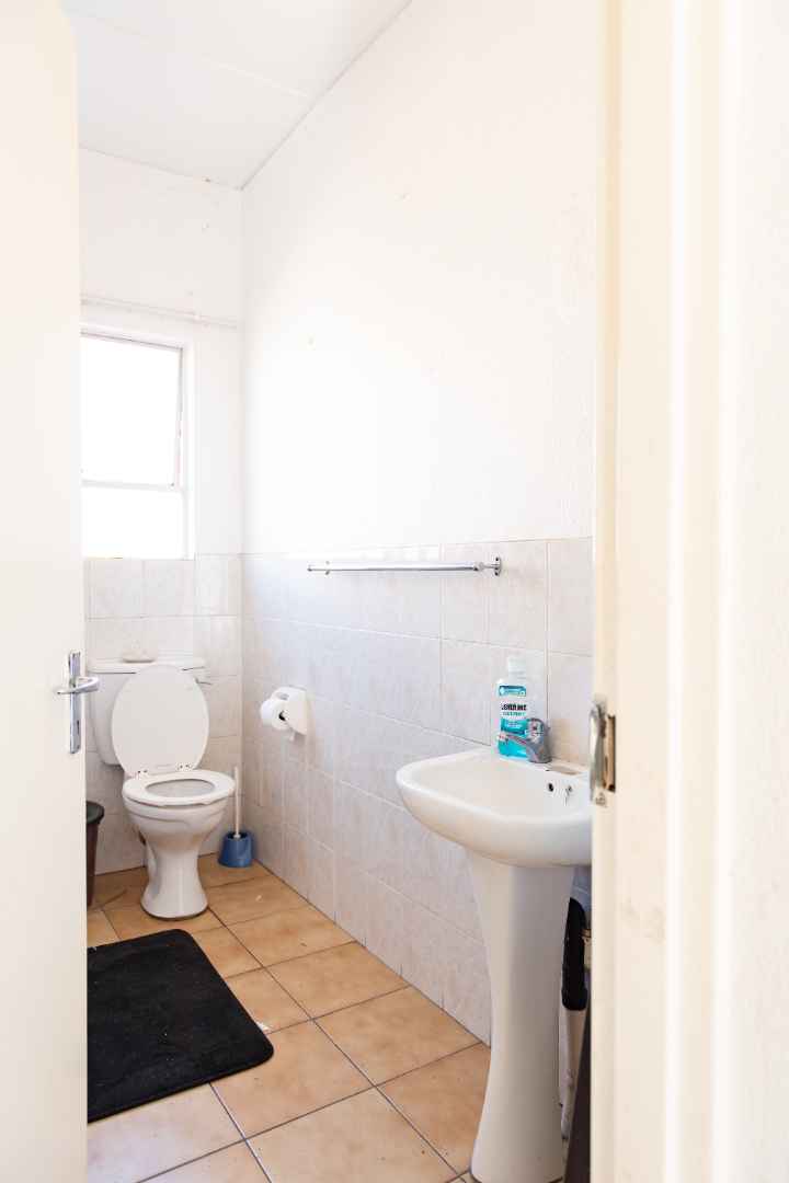2 Bedroom Property for Sale in Halfway Gardens Gauteng