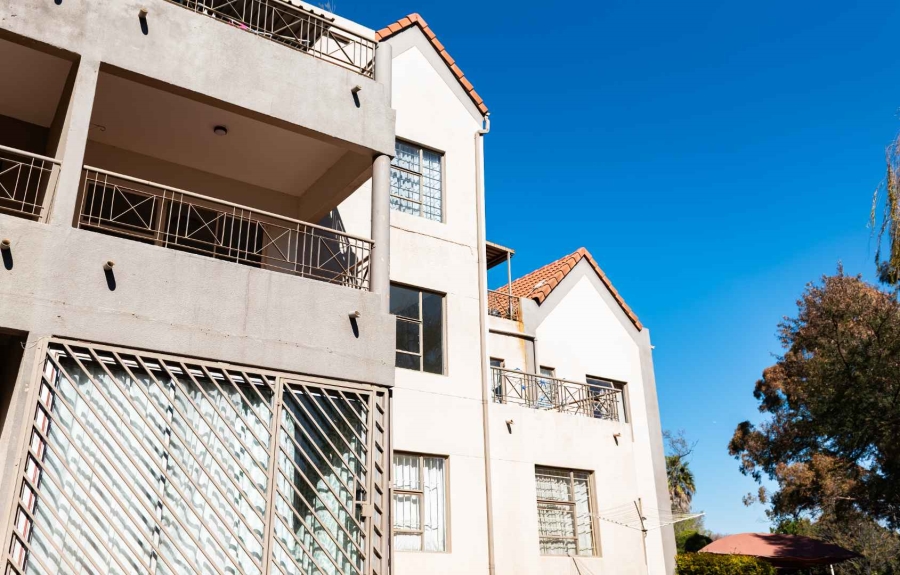 2 Bedroom Property for Sale in Halfway Gardens Gauteng