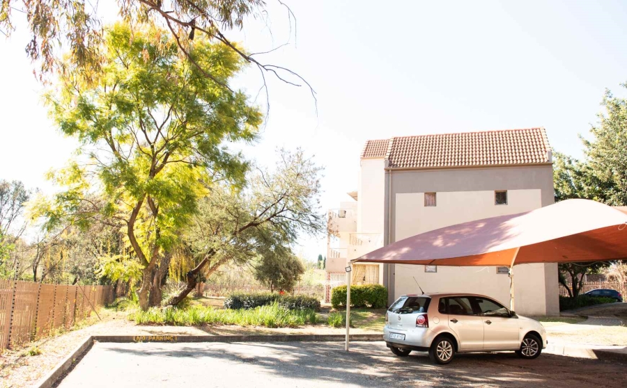 2 Bedroom Property for Sale in Halfway Gardens Gauteng