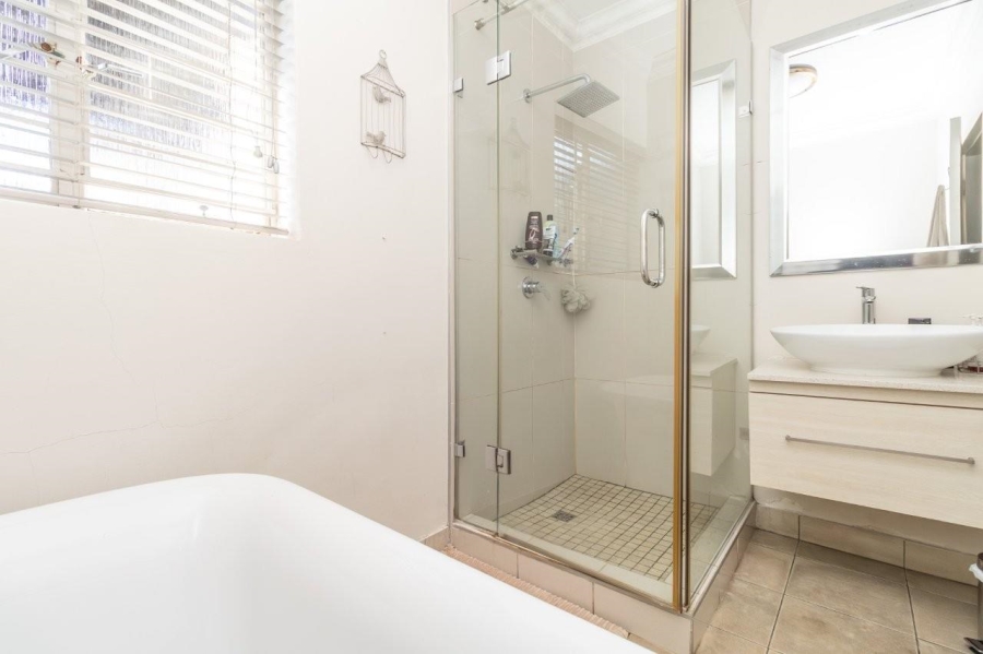 4 Bedroom Property for Sale in Northcliff Gauteng