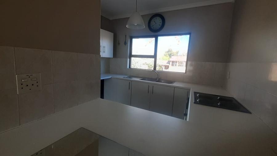 To Let 2 Bedroom Property for Rent in Cheltondale Gauteng