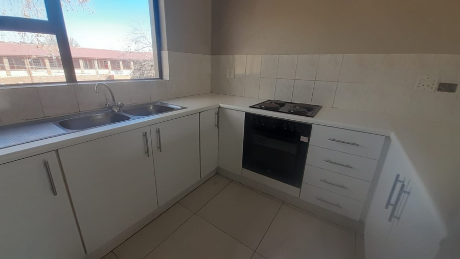 To Let 2 Bedroom Property for Rent in Cheltondale Gauteng