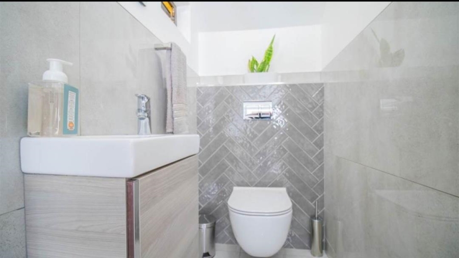 3 Bedroom Property for Sale in Halfway Gardens Gauteng