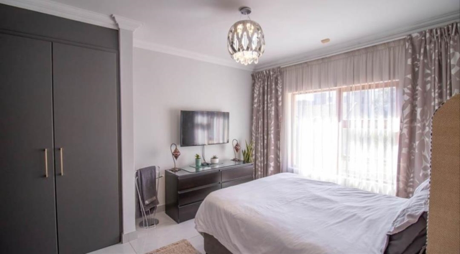3 Bedroom Property for Sale in Halfway Gardens Gauteng