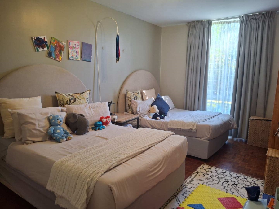 To Let 3 Bedroom Property for Rent in Benmore Gardens Gauteng
