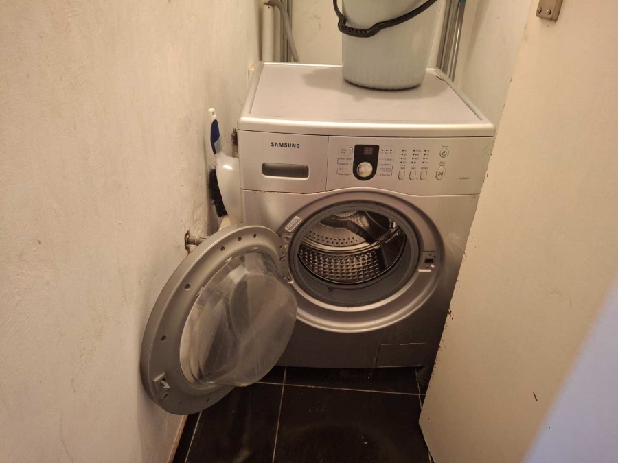 To Let 3 Bedroom Property for Rent in Benmore Gardens Gauteng