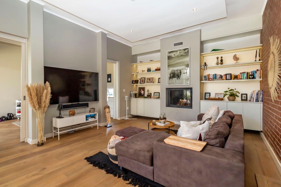 4 Bedroom Property for Sale in Waterfall Country Estate Gauteng