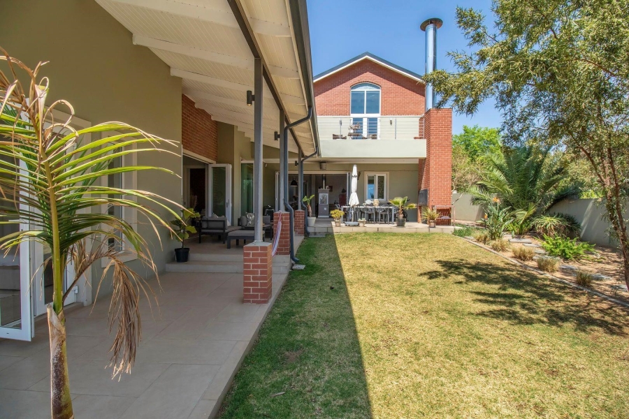 4 Bedroom Property for Sale in Waterfall Country Estate Gauteng