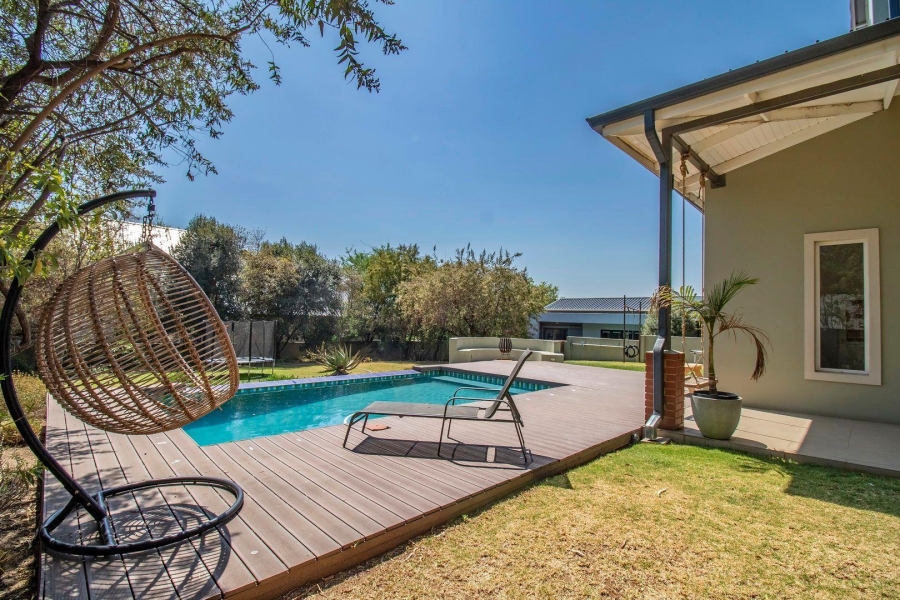 4 Bedroom Property for Sale in Waterfall Country Estate Gauteng