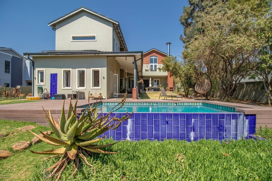 4 Bedroom Property for Sale in Waterfall Country Estate Gauteng