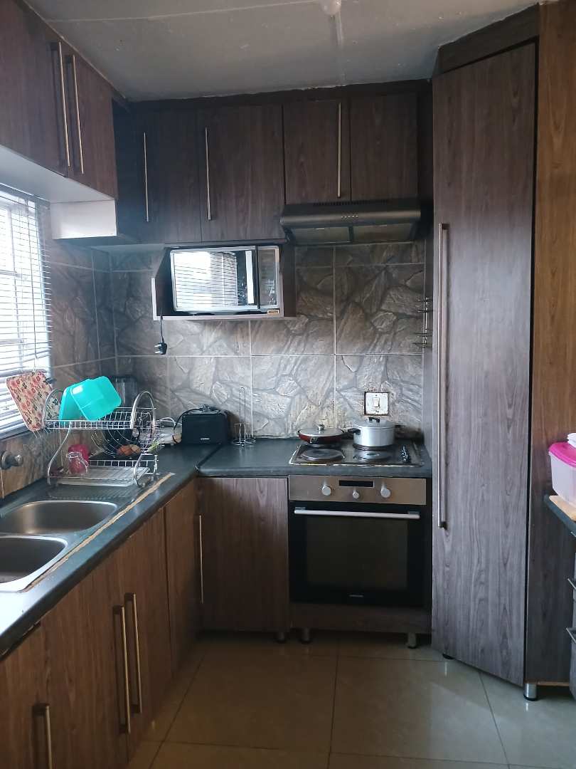 To Let 3 Bedroom Property for Rent in Nkwe Estate Gauteng