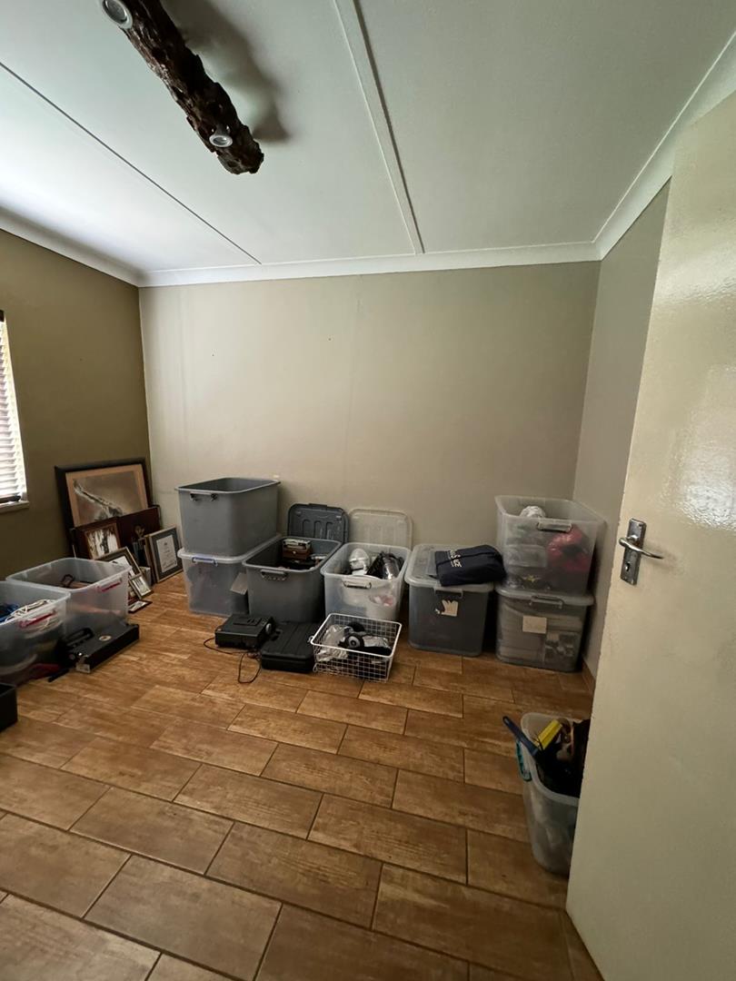 To Let 3 Bedroom Property for Rent in Rothdene Gauteng