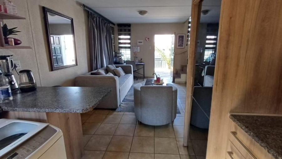 3 Bedroom Property for Sale in Albertsdal Gauteng