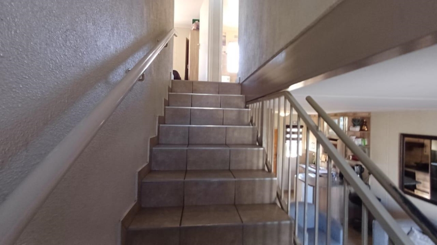 3 Bedroom Property for Sale in Albertsdal Gauteng
