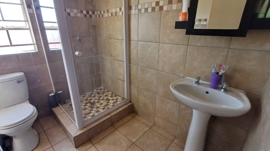 3 Bedroom Property for Sale in Albertsdal Gauteng