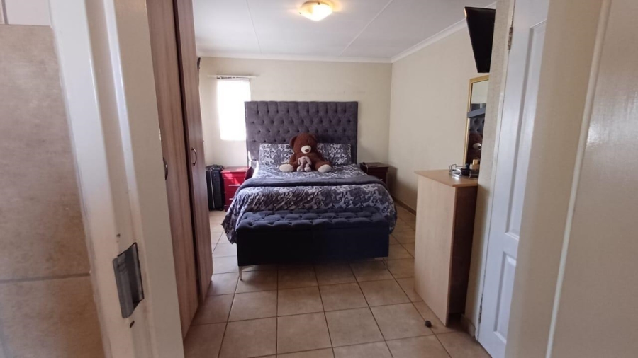3 Bedroom Property for Sale in Albertsdal Gauteng