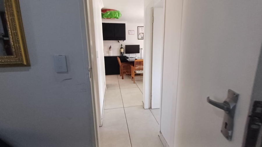 2 Bedroom Property for Sale in Albertsdal Gauteng