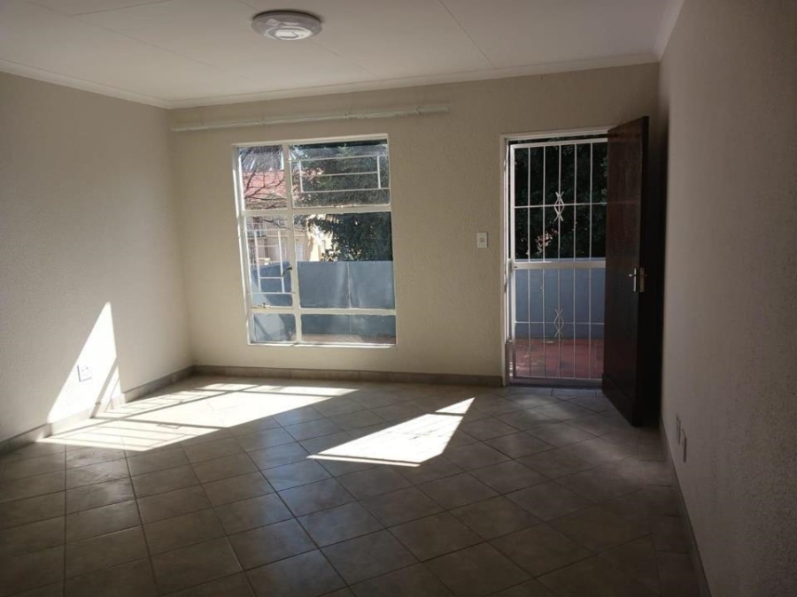 2 Bedroom Property for Sale in Airport Park Gauteng