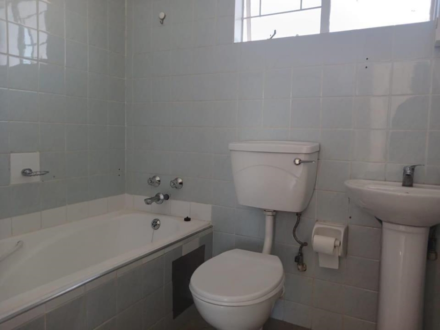 2 Bedroom Property for Sale in Airport Park Gauteng