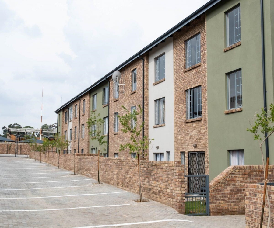 To Let 2 Bedroom Property for Rent in Rooihuiskraal Gauteng