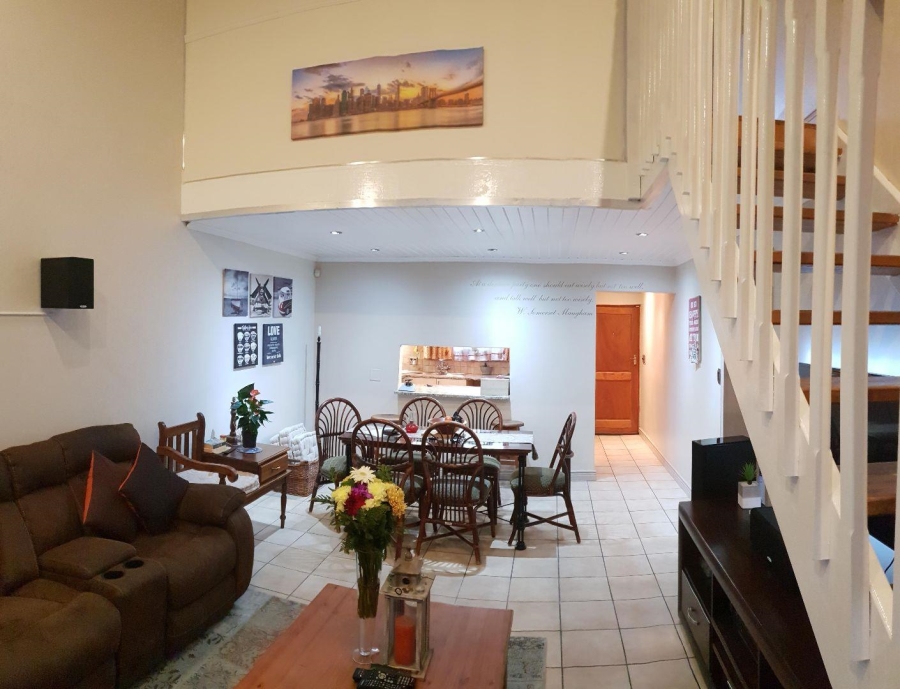3 Bedroom Property for Sale in Eldoraigne Gauteng