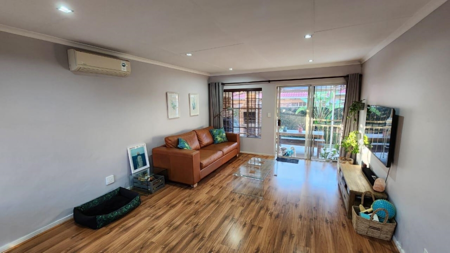 To Let 2 Bedroom Property for Rent in Eldoraigne Gauteng