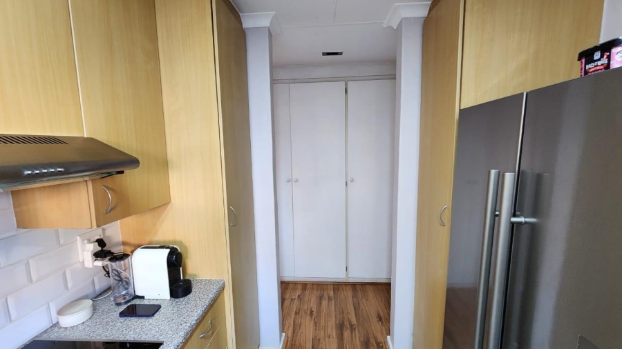To Let 2 Bedroom Property for Rent in Eldoraigne Gauteng