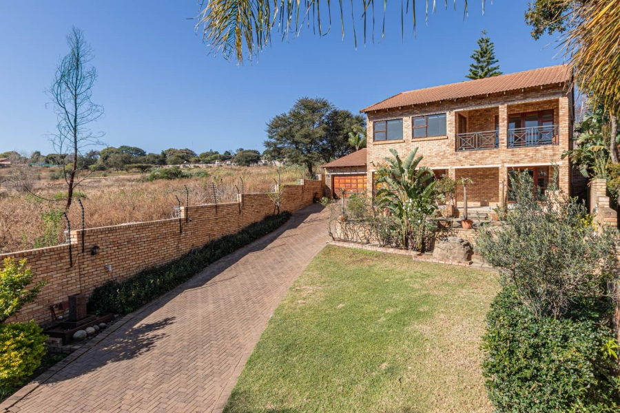 3 Bedroom Property for Sale in Radiokop Gauteng