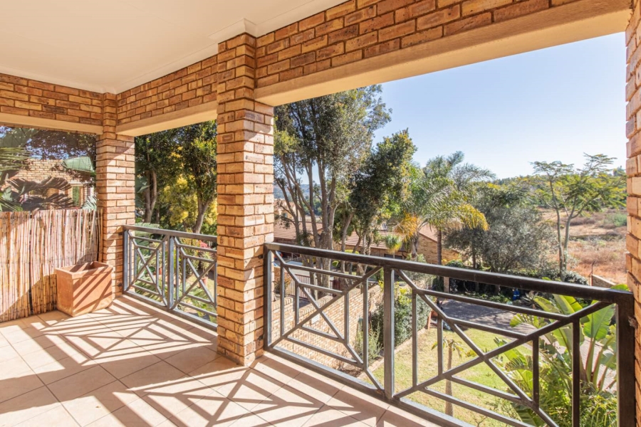 3 Bedroom Property for Sale in Radiokop Gauteng