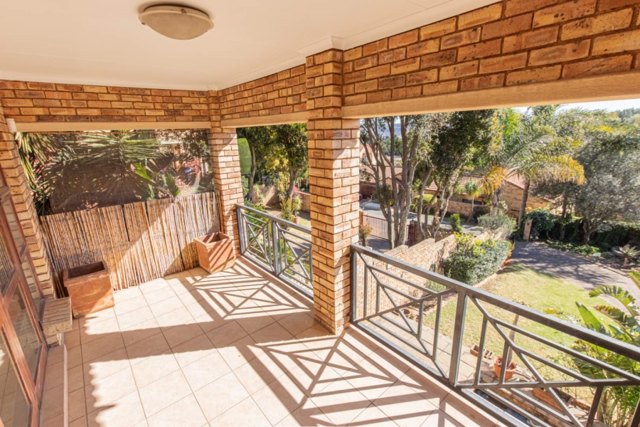 3 Bedroom Property for Sale in Radiokop Gauteng