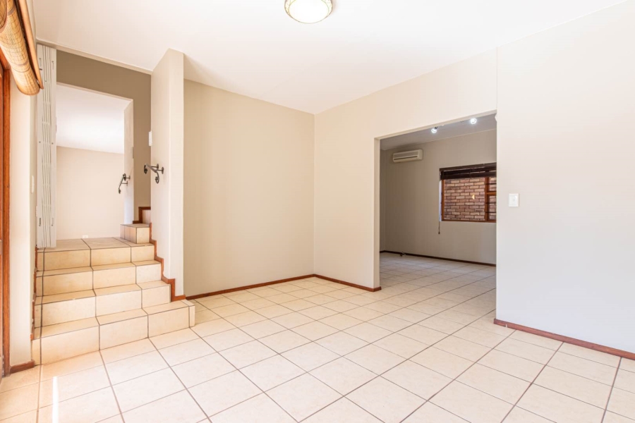 3 Bedroom Property for Sale in Radiokop Gauteng
