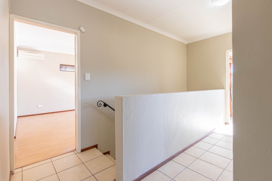 3 Bedroom Property for Sale in Radiokop Gauteng