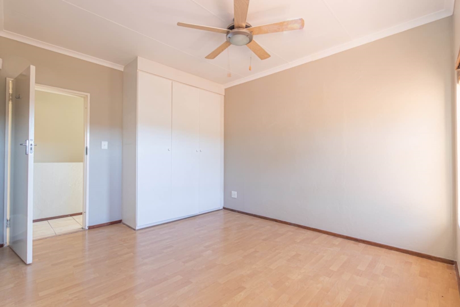 3 Bedroom Property for Sale in Radiokop Gauteng