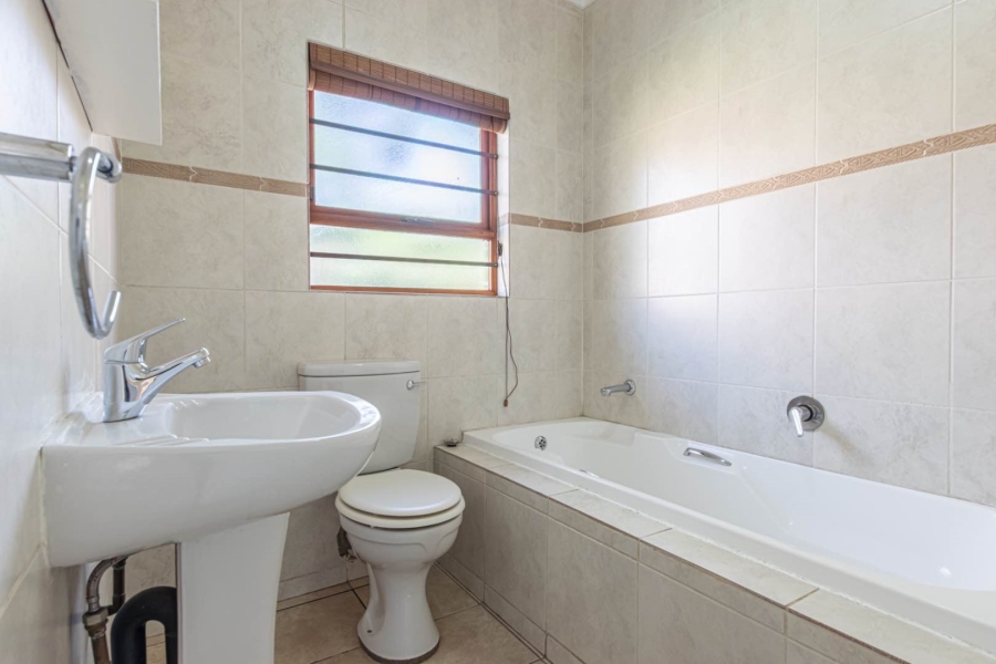 3 Bedroom Property for Sale in Radiokop Gauteng