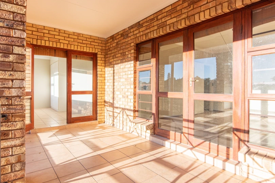 3 Bedroom Property for Sale in Radiokop Gauteng