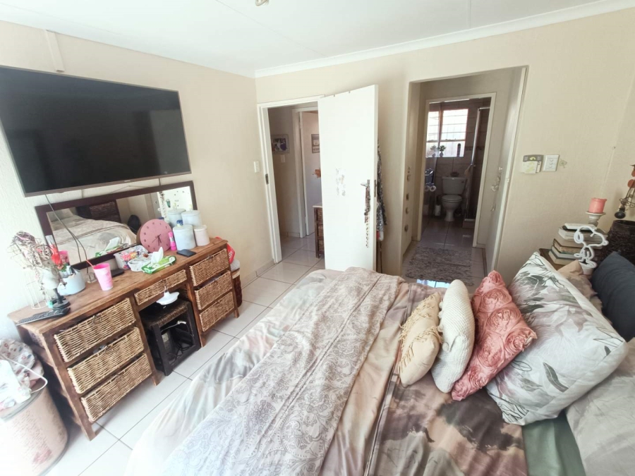 3 Bedroom Property for Sale in Clubview Gauteng