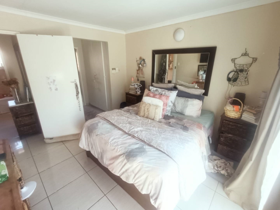 3 Bedroom Property for Sale in Clubview Gauteng