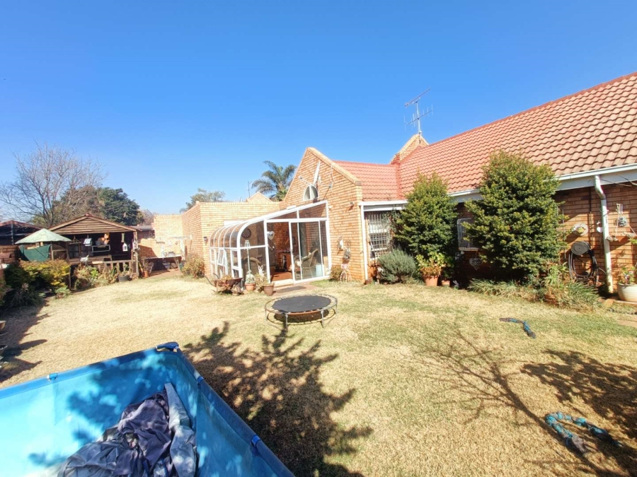 3 Bedroom Property for Sale in Clubview Gauteng