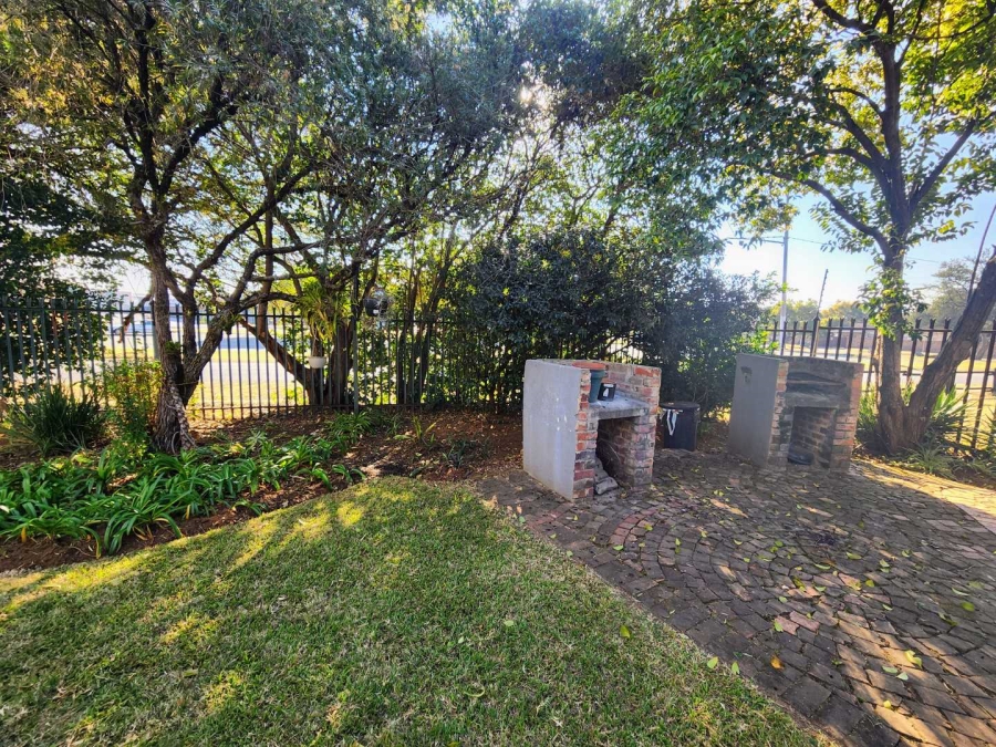 1 Bedroom Property for Sale in Kilner Park Gauteng