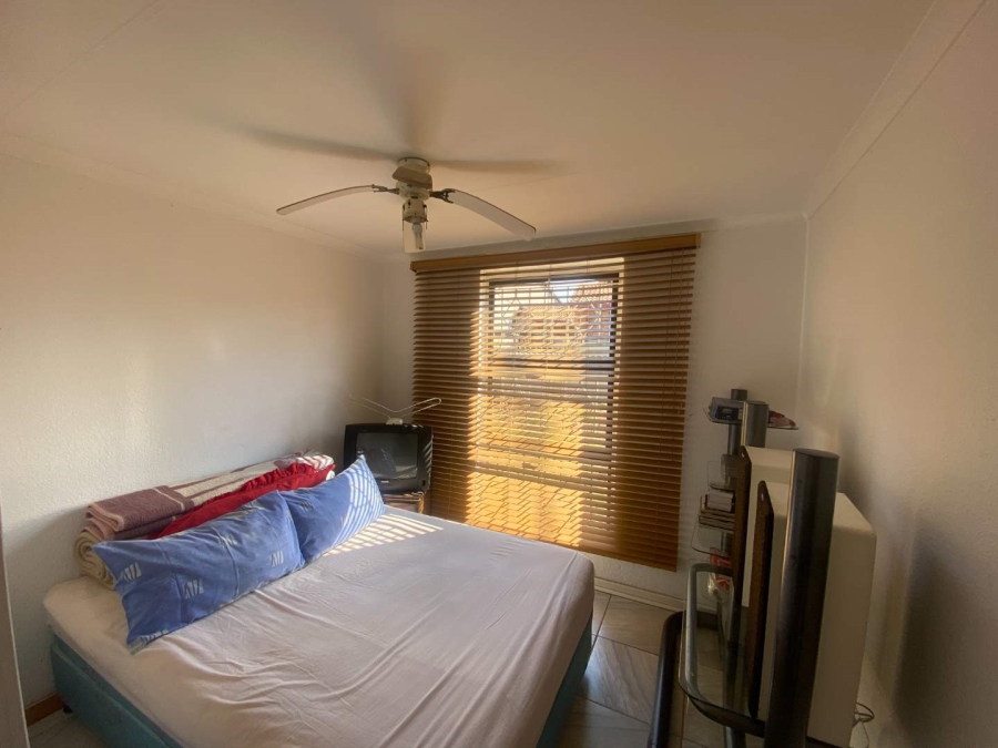 To Let 1 Bedroom Property for Rent in Allens Nek Gauteng