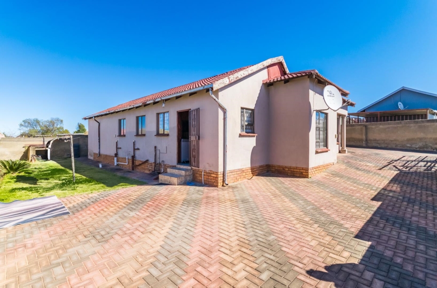 3 Bedroom Property for Sale in Mindalore Gauteng
