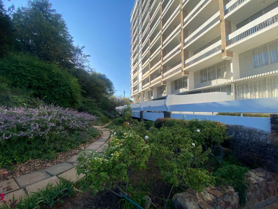 To Let 2 Bedroom Property for Rent in Parktown Gauteng