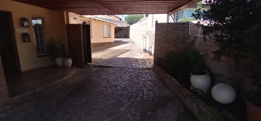 4 Bedroom Property for Sale in Elandspark Gauteng