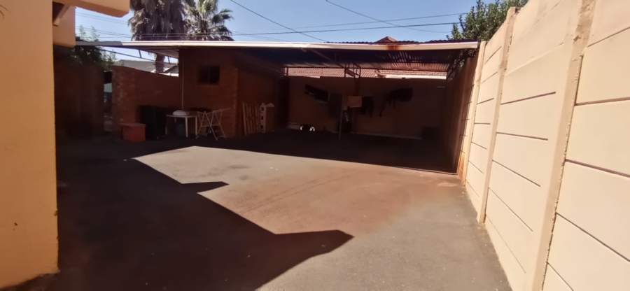 4 Bedroom Property for Sale in Elandspark Gauteng