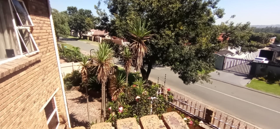 4 Bedroom Property for Sale in Elandspark Gauteng