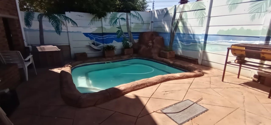 4 Bedroom Property for Sale in Elandspark Gauteng