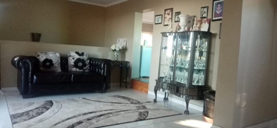 4 Bedroom Property for Sale in Elandspark Gauteng