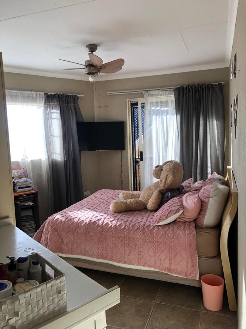 4 Bedroom Property for Sale in Elandspark Gauteng