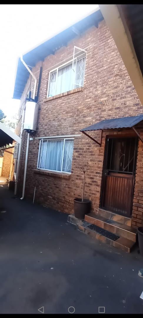 4 Bedroom Property for Sale in Elandspark Gauteng
